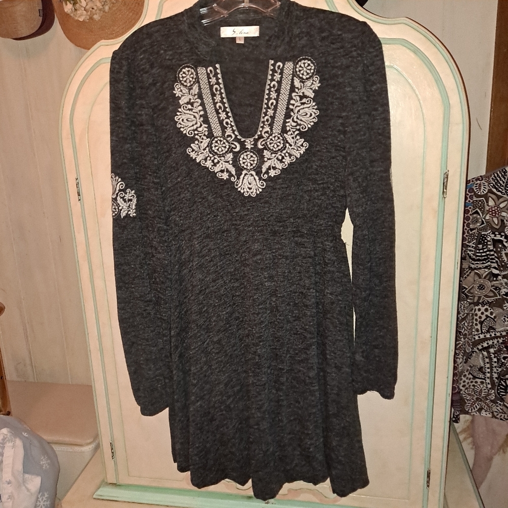 S Line Grey Dress Sz L 100% Polyester with Flannel feel Worn Once Great detail V